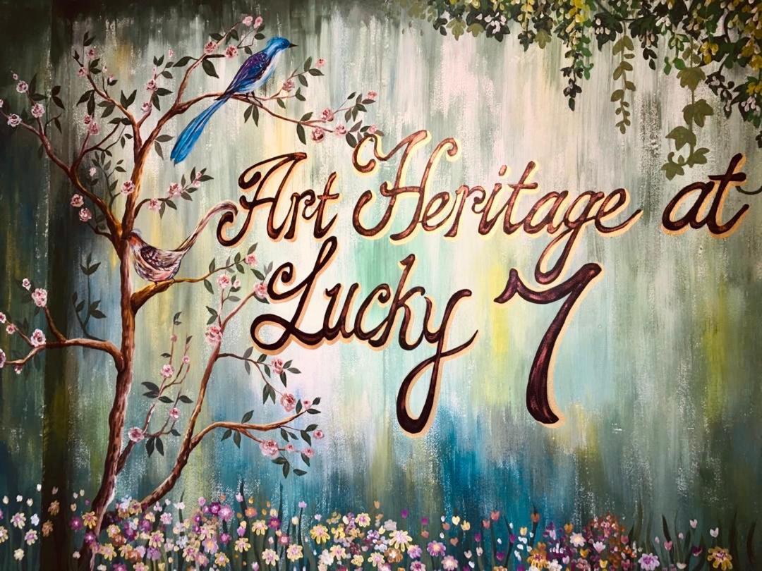 Art Heritage At Lucky 7 Rumah percutian *
